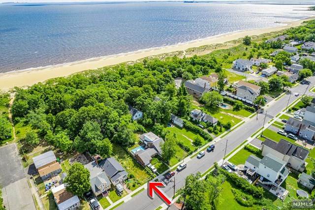 77 Shore Boulevard - Photo 1