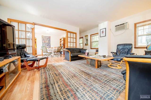 334 Broad Street - Photo 1