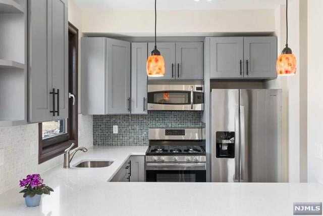 585 Hoboken Road - Photo 1