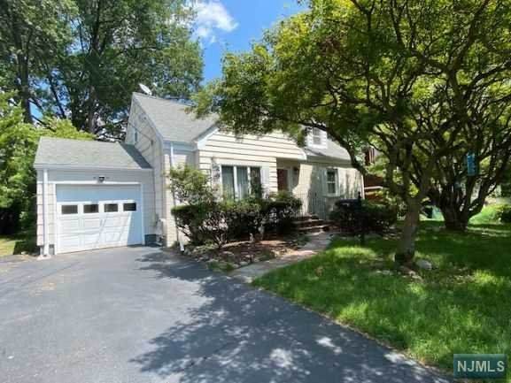 60 Greenway Road - Photo 1