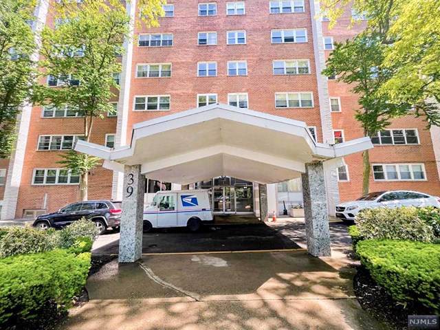 39 39th Street - Photo 1