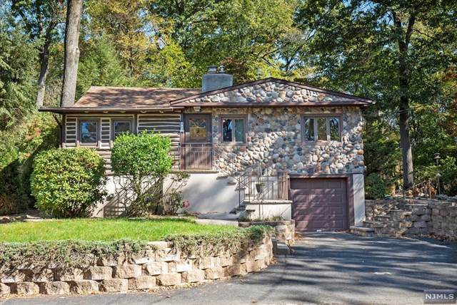 63 Iroquois Trail - Photo 1