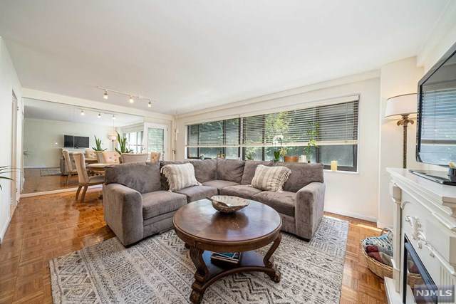1375 River Road - Photo 1