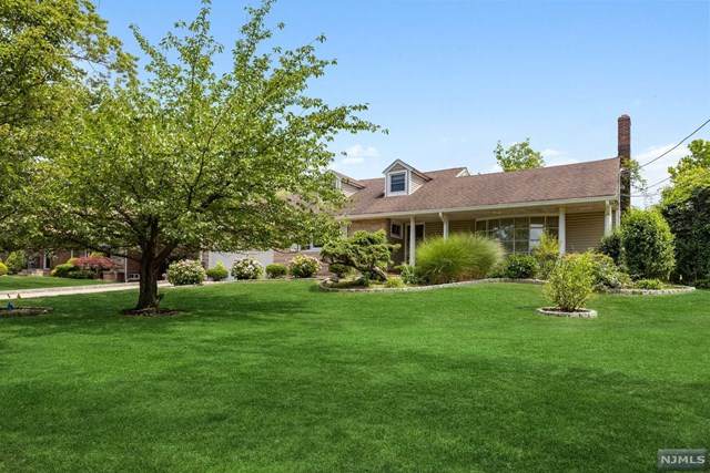 477 Woodland Street - Photo 1