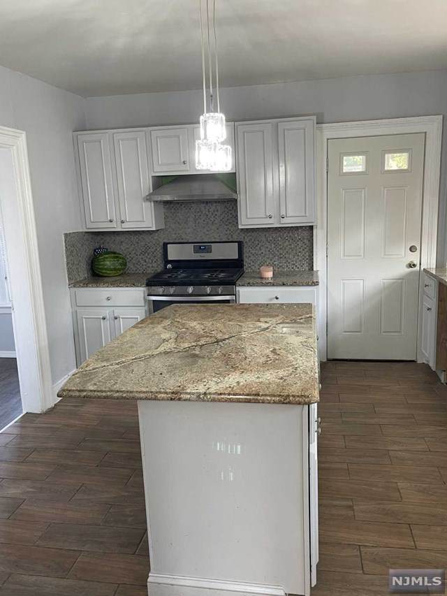 22 Kossuth Street - Photo 1