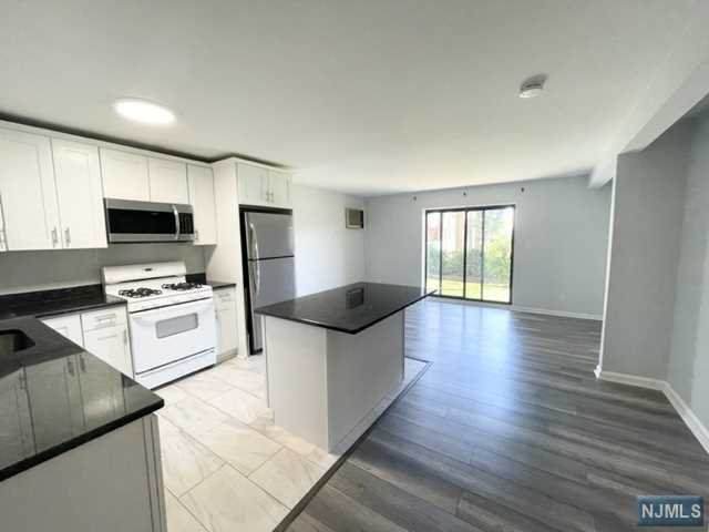 91 Myrtle Avenue - Photo 1
