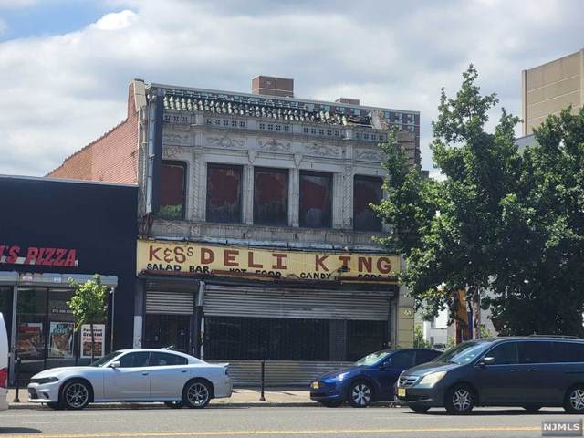 1011 Broad Street - Photo 1