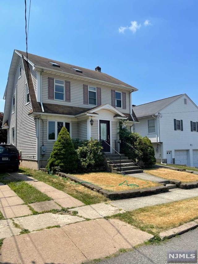 100 Ackerman Avenue - Photo 1