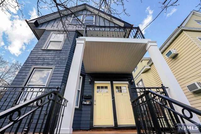 701 Avenue E - Photo 1
