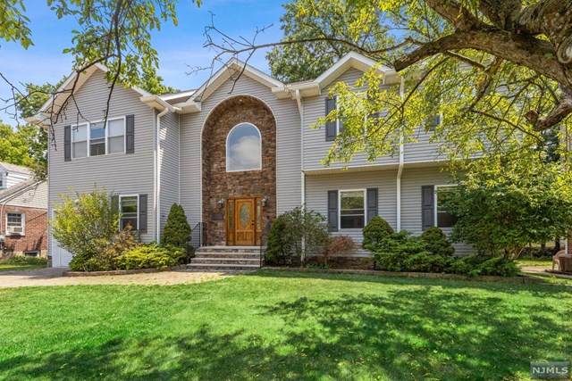 406 Oak Avenue - Photo 1