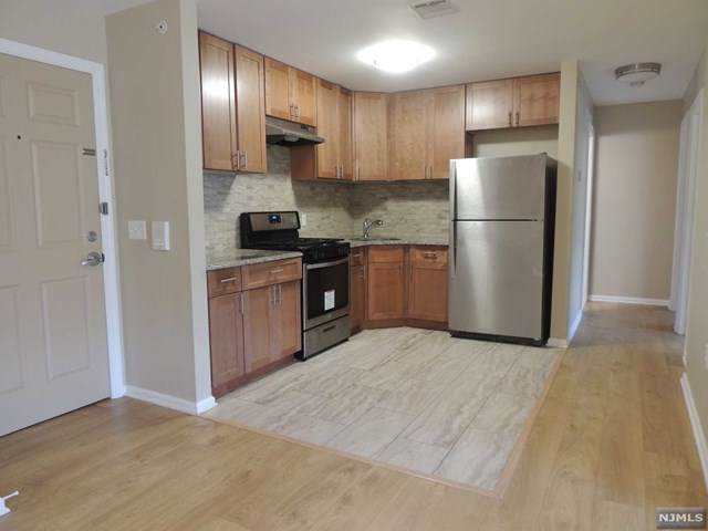 235 Dayton Avenue - Photo 1