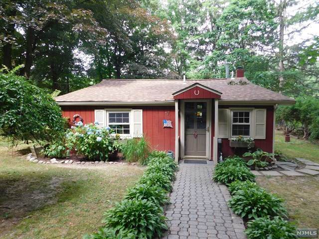 17 East Avenue - Photo 1