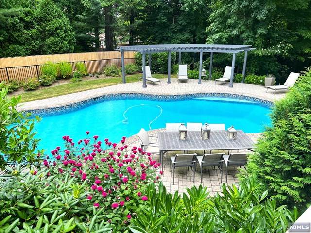 21 Wildwood Court - Photo 1