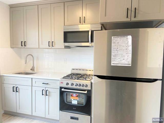 418 Main Street - Photo 1