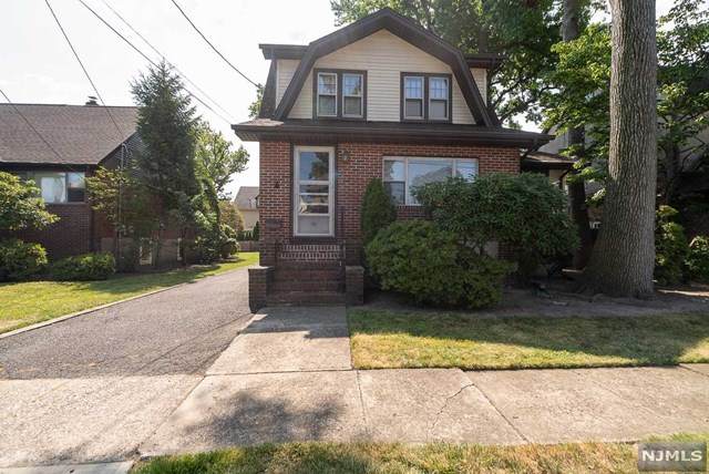 16 Everett Place - Photo 1