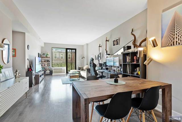 3312 Hudson Avenue - Photo 1