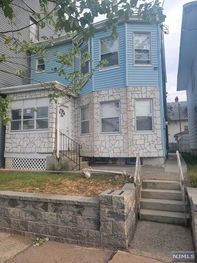 722 14th Avenue - Photo 1