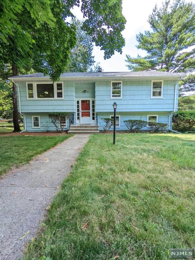 138 Grant Avenue - Photo 1