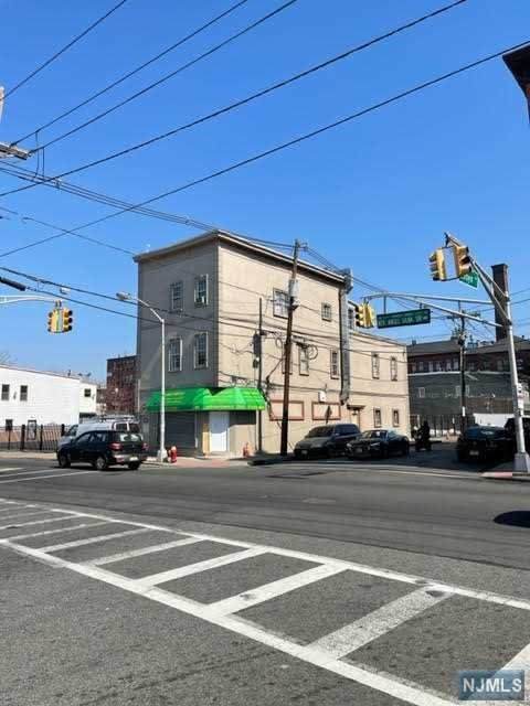 331 Straight Street - Photo 1
