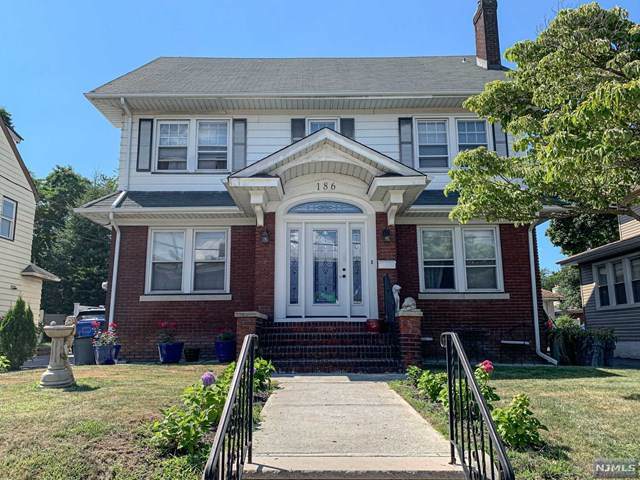 186 Mortimer Avenue - Photo 1