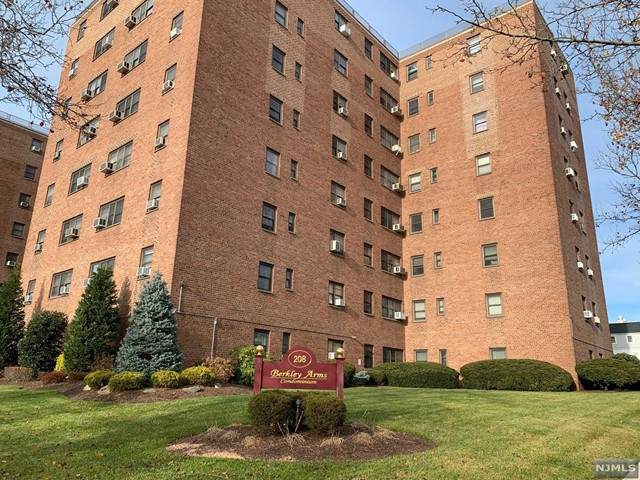 208 Anderson Street - Photo 1