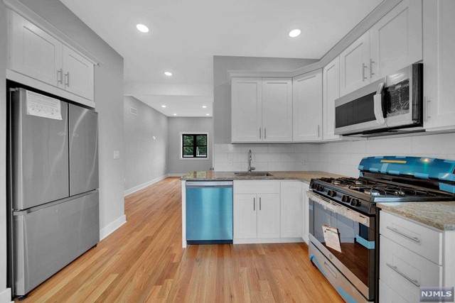 280 Pascack Road - Photo 1