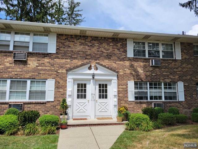 66 Franklin Turnpike - Photo 1
