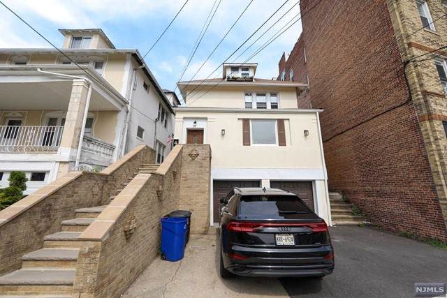 413 Palisade Avenue - Photo 1