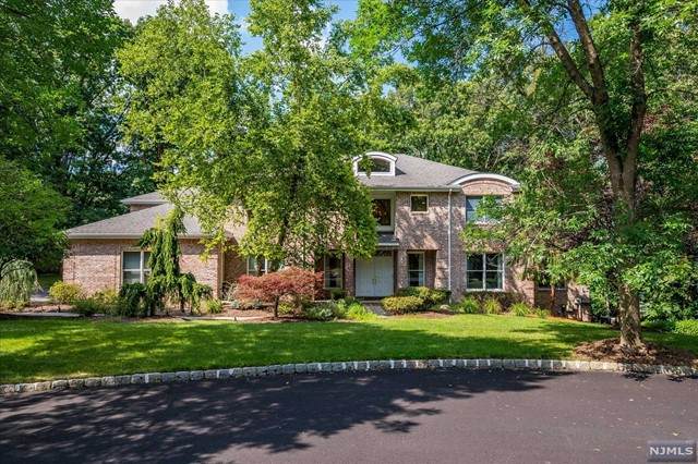 10 Stone Ridge - Photo 1