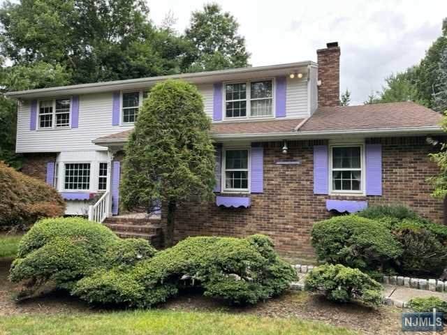 51 Coopers Lane - Photo 1