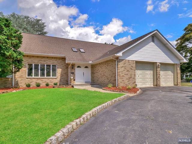321 Pompton Avenue - Photo 1