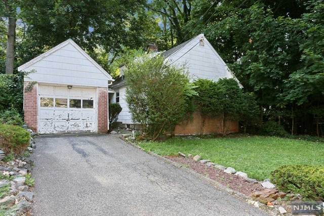 11 Linden Terrace - Photo 1
