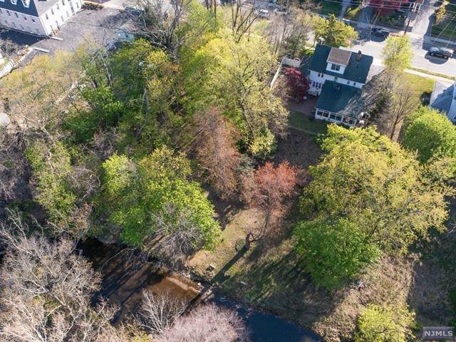 363 Kinderkamack Road - Photo 1