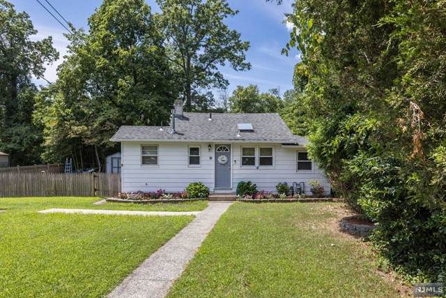47 Shore Road - Photo 1
