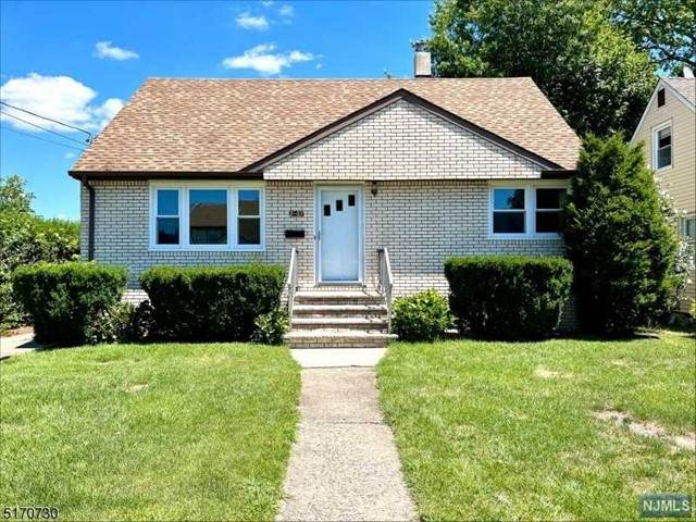 2-37 30th Street - Photo 1