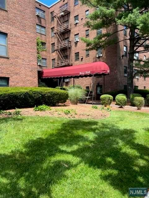 130 Orient Way - Photo 1