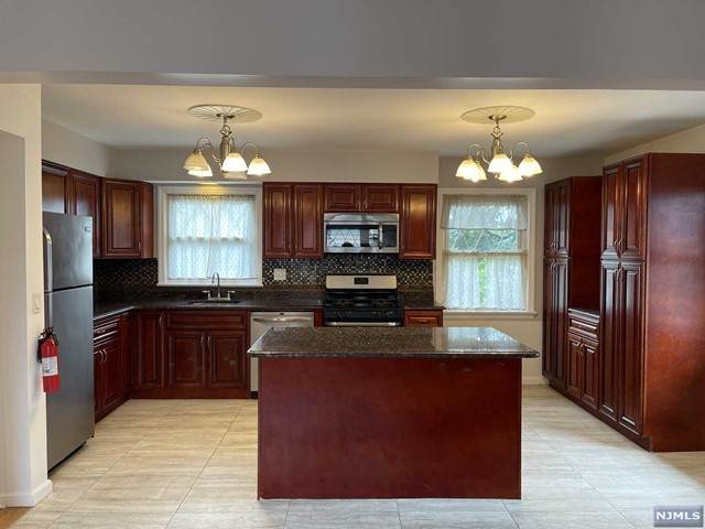 1630 Federspiel Street - Photo 1