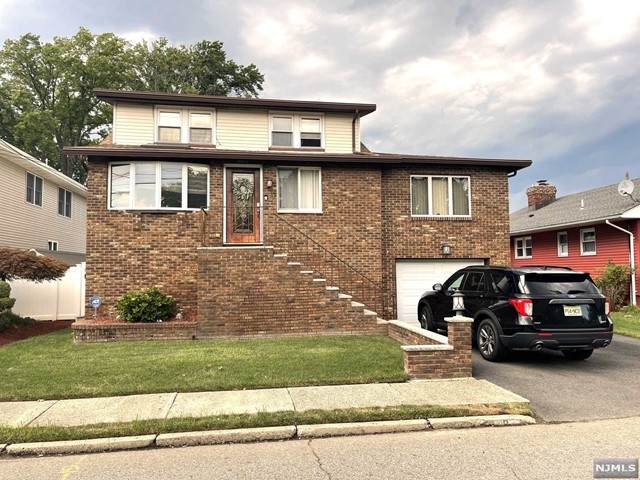 6 Chamberlain Avenue - Photo 1