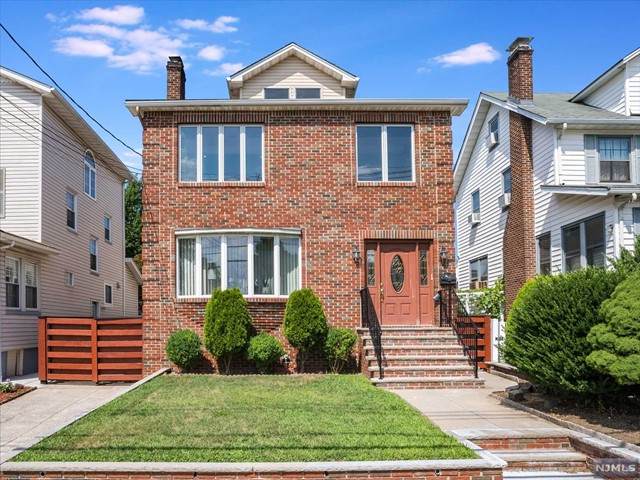 102 Hedden Terrace - Photo 1
