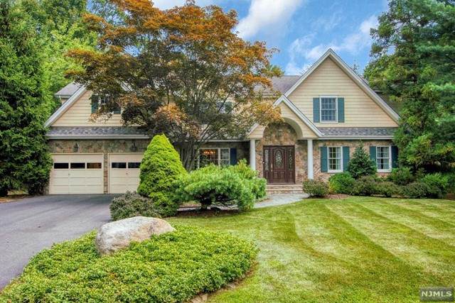 560 Dale Court - Photo 1