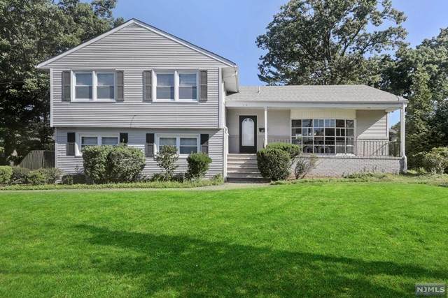 14 Laurie Drive - Photo 1