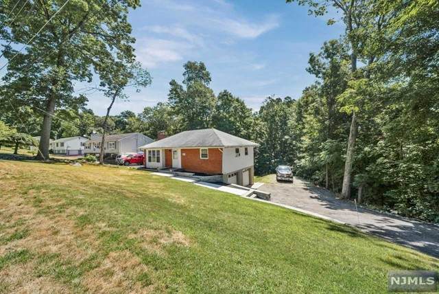 11 Stonewall Drive - Photo 1