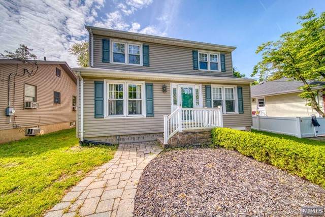 40 Hackensack Avenue - Photo 1