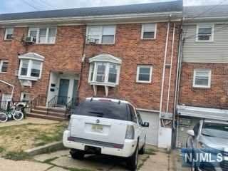 122 Sussex Street - Photo 1