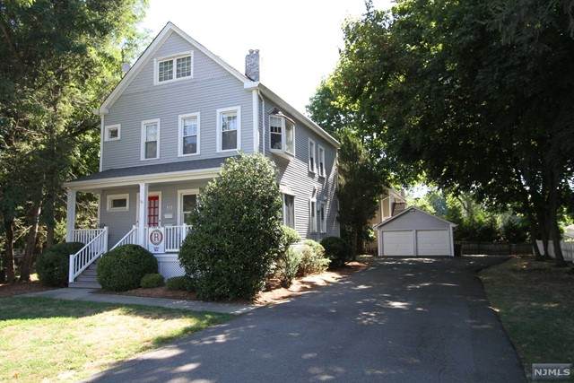 265 Walthery Avenue - Photo 1