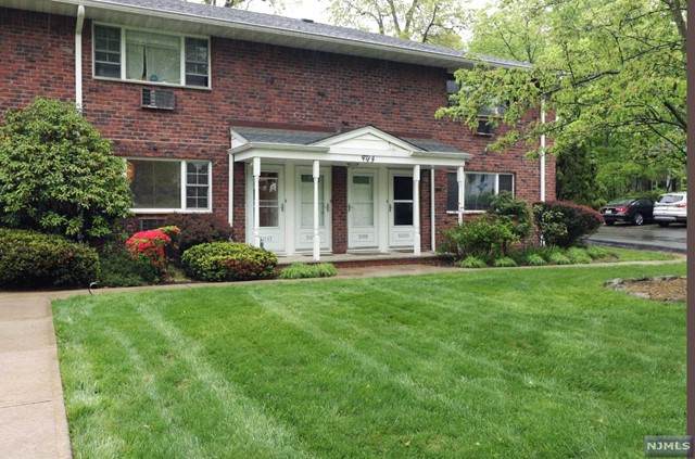5017 Christopher Street - Photo 1
