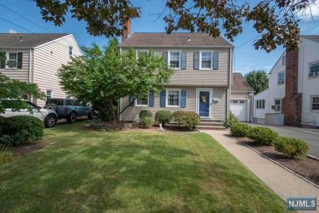 50 Oakley Terrace - Photo 1