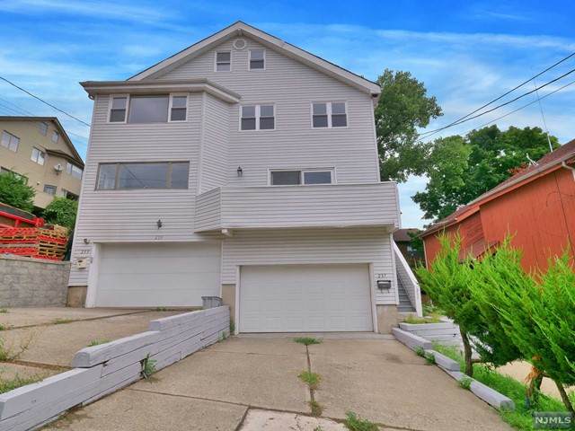 237 Myrtle Avenue - Photo 1