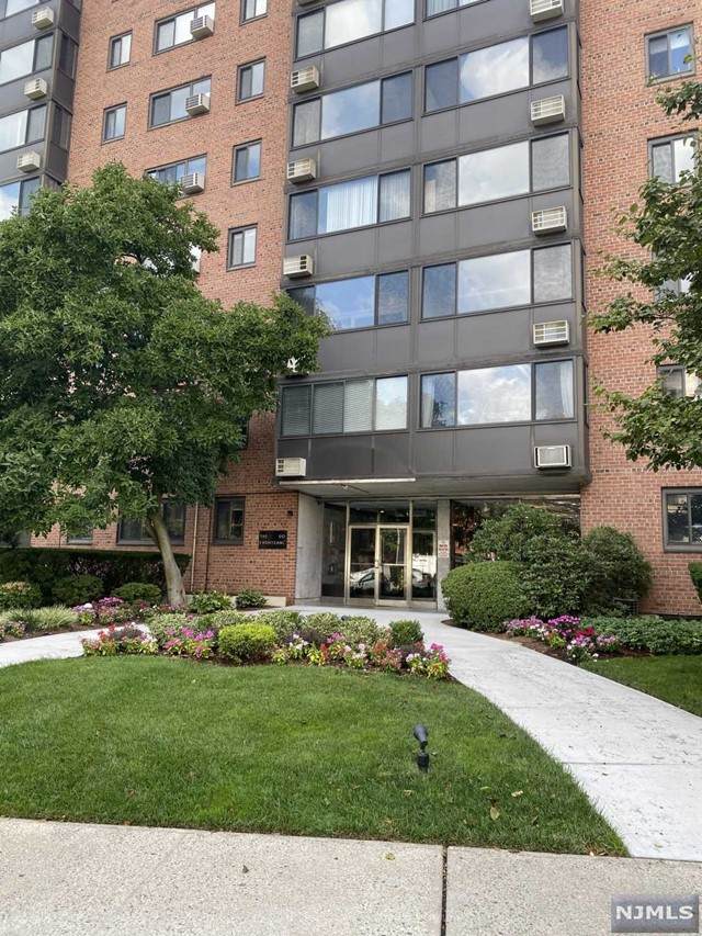 90 Prospect Avenue - Photo 1