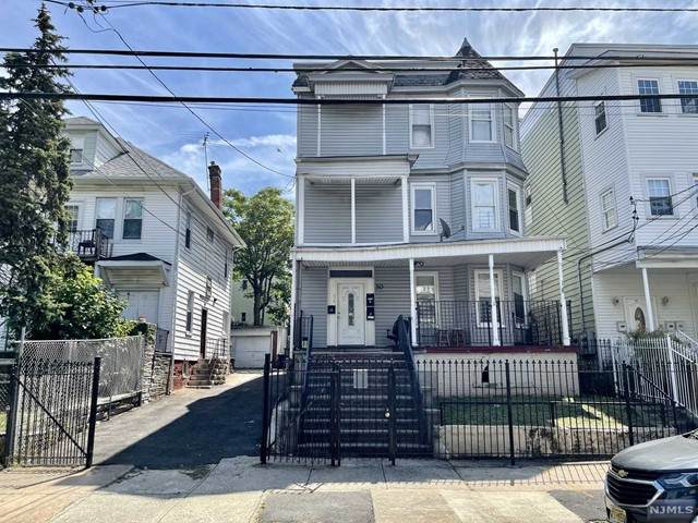 28-30 Cedar Avenue - Photo 1